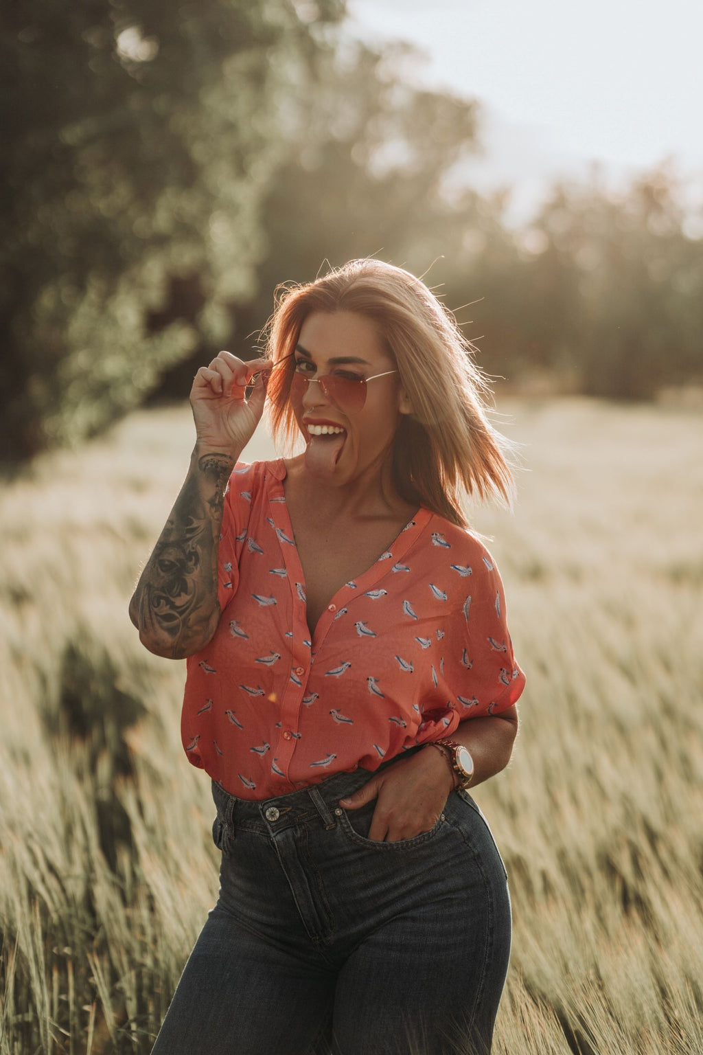 Cataleya-camisa-coral-dibujos