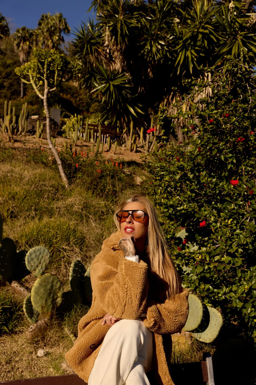 Pantalón  punto acampanado blanco