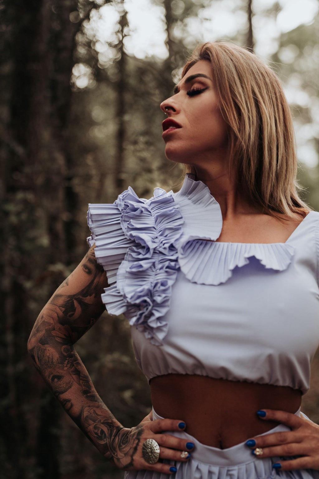 Cataleya-crop-top-lila-volantes