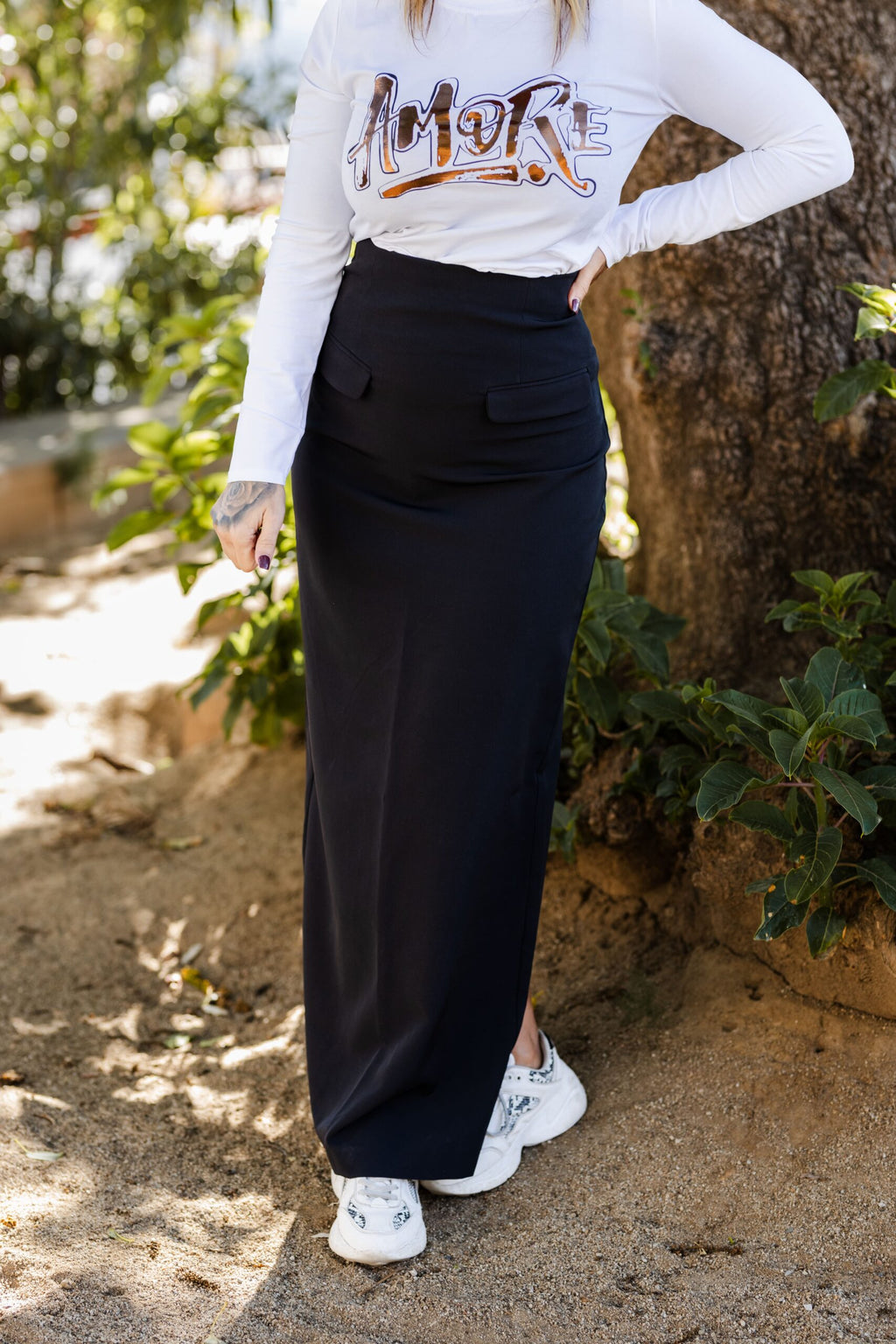 Cataleya-falda-larga-negra-bolsillos.