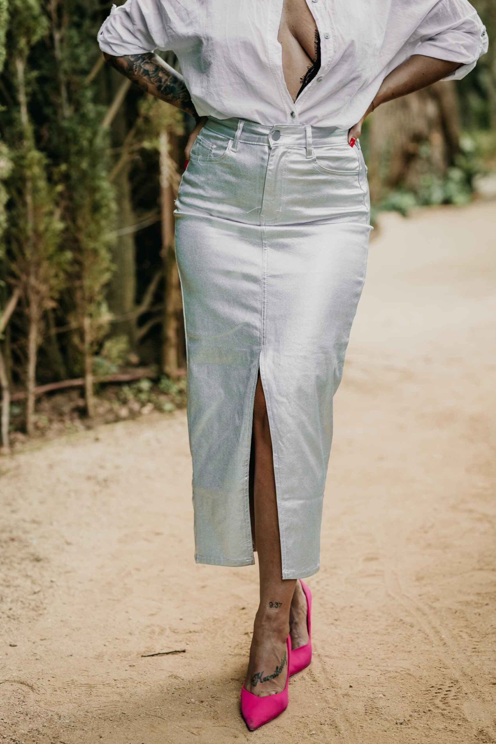 Cataleya-falda-metalica.