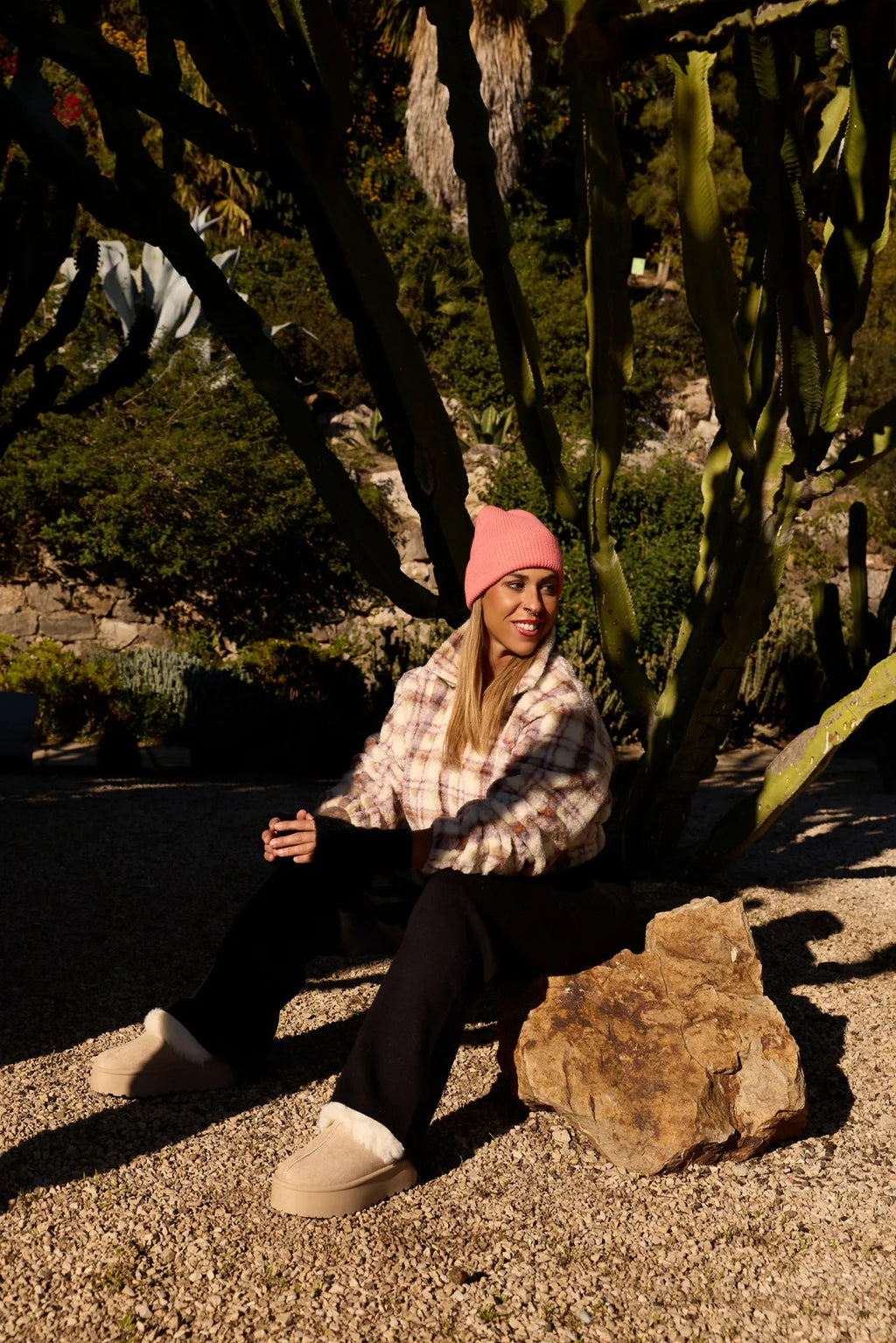 Pantalón  punto acampanado negro