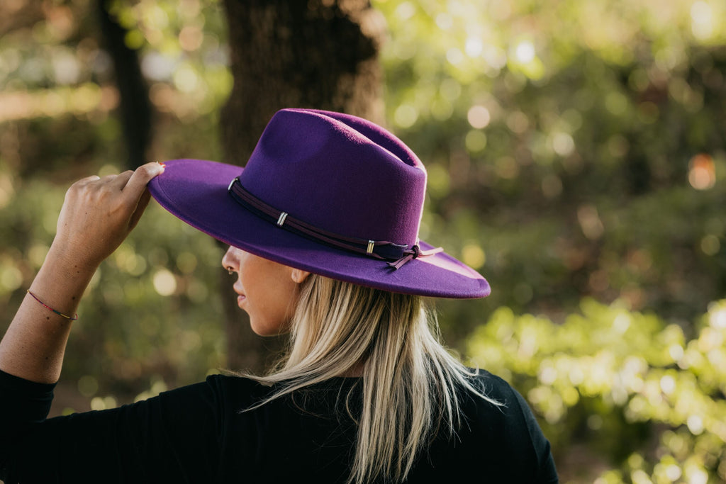 Cataleya-gorro-color-lila.