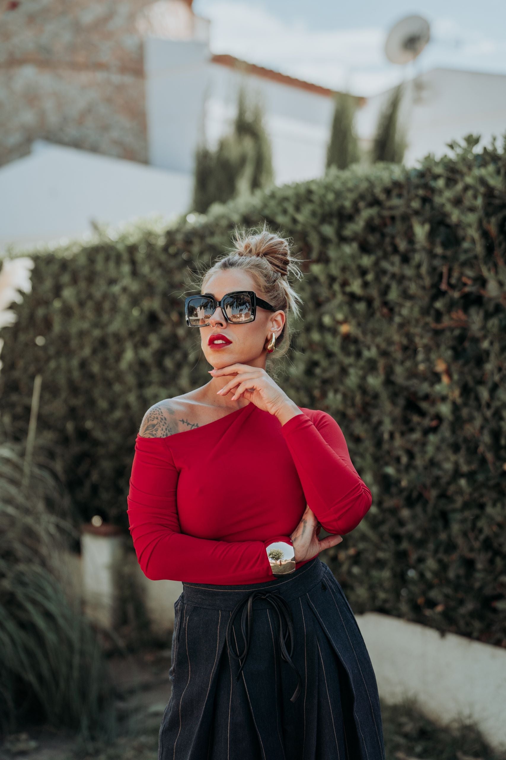 Cataleya-jersey-asimetrico-rojo