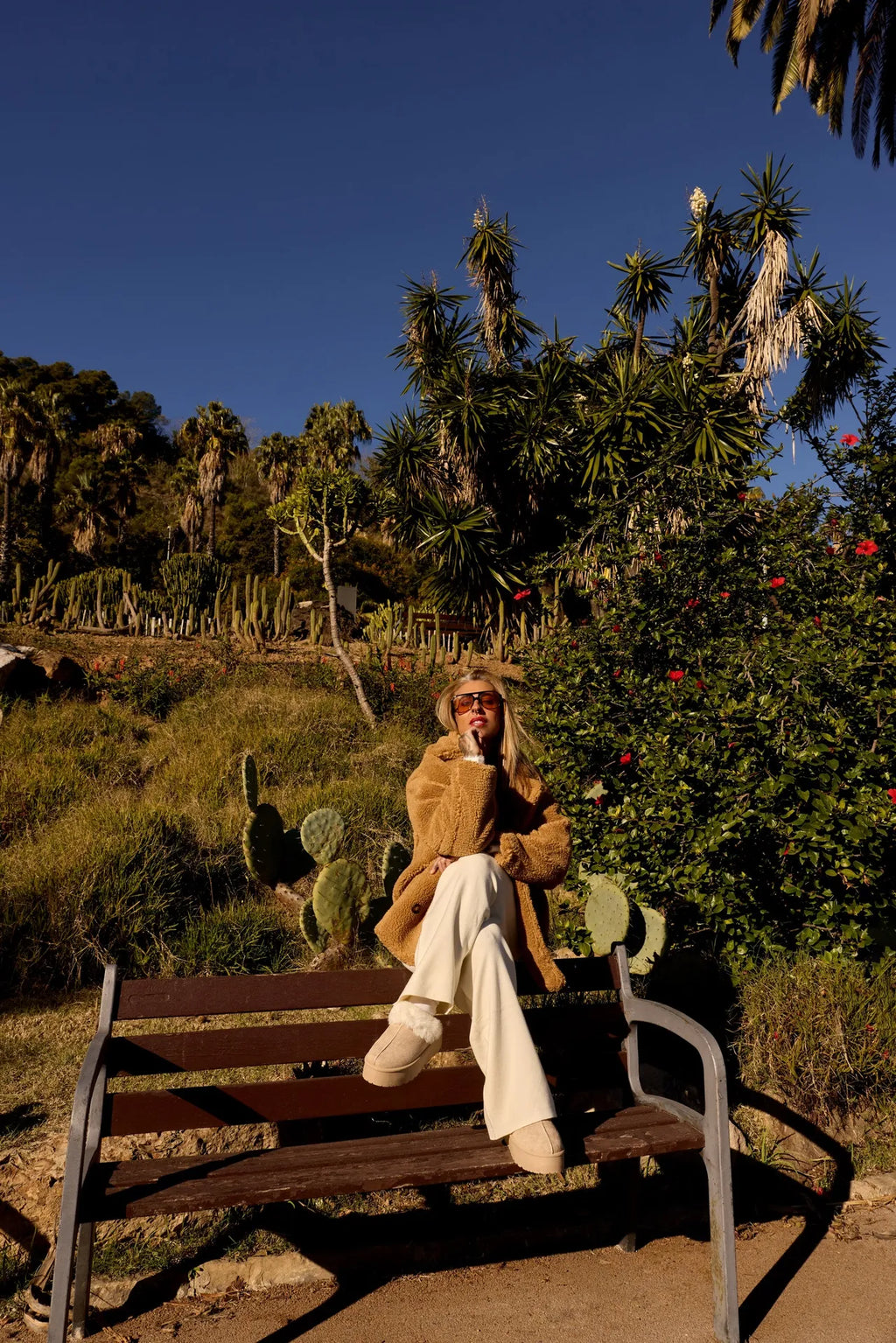 Pantalón  punto acampanado blanco