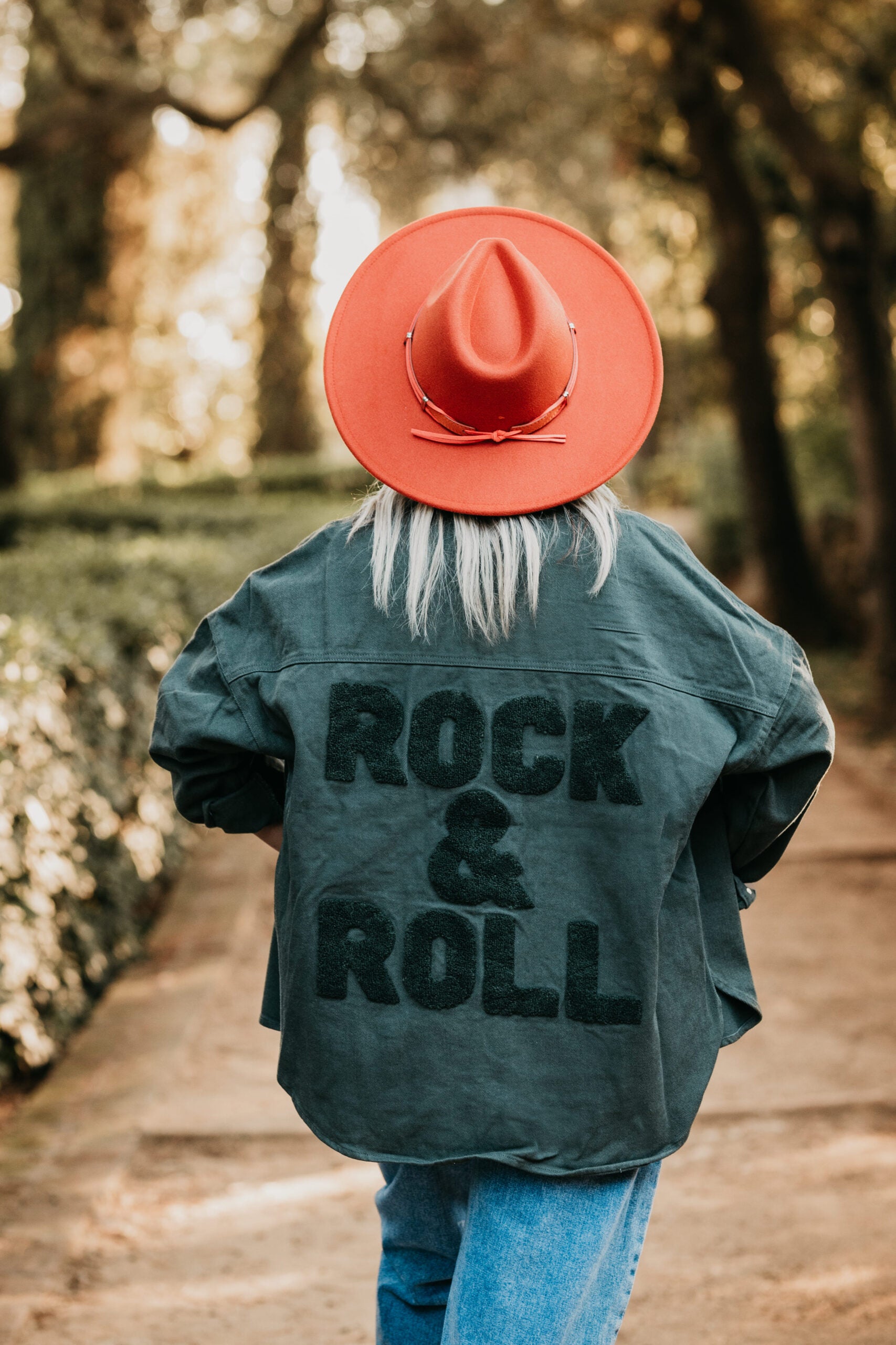 Cataleya-sobre-camisa.