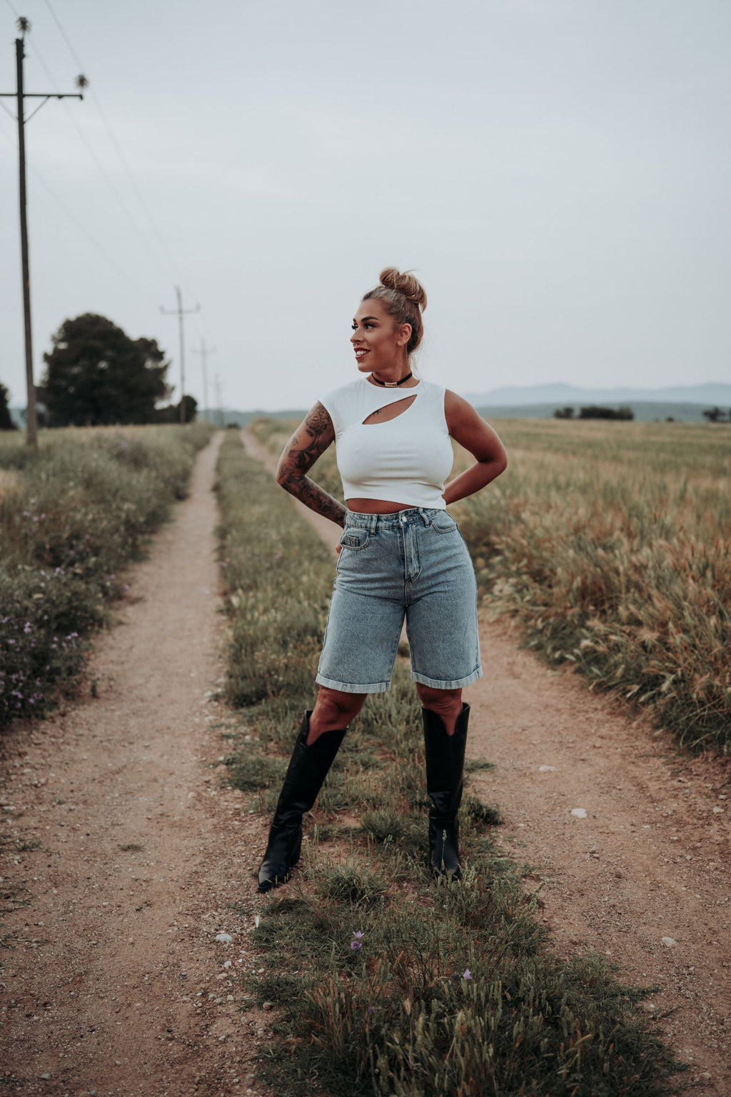 Cataleya-top-abierto-pecho