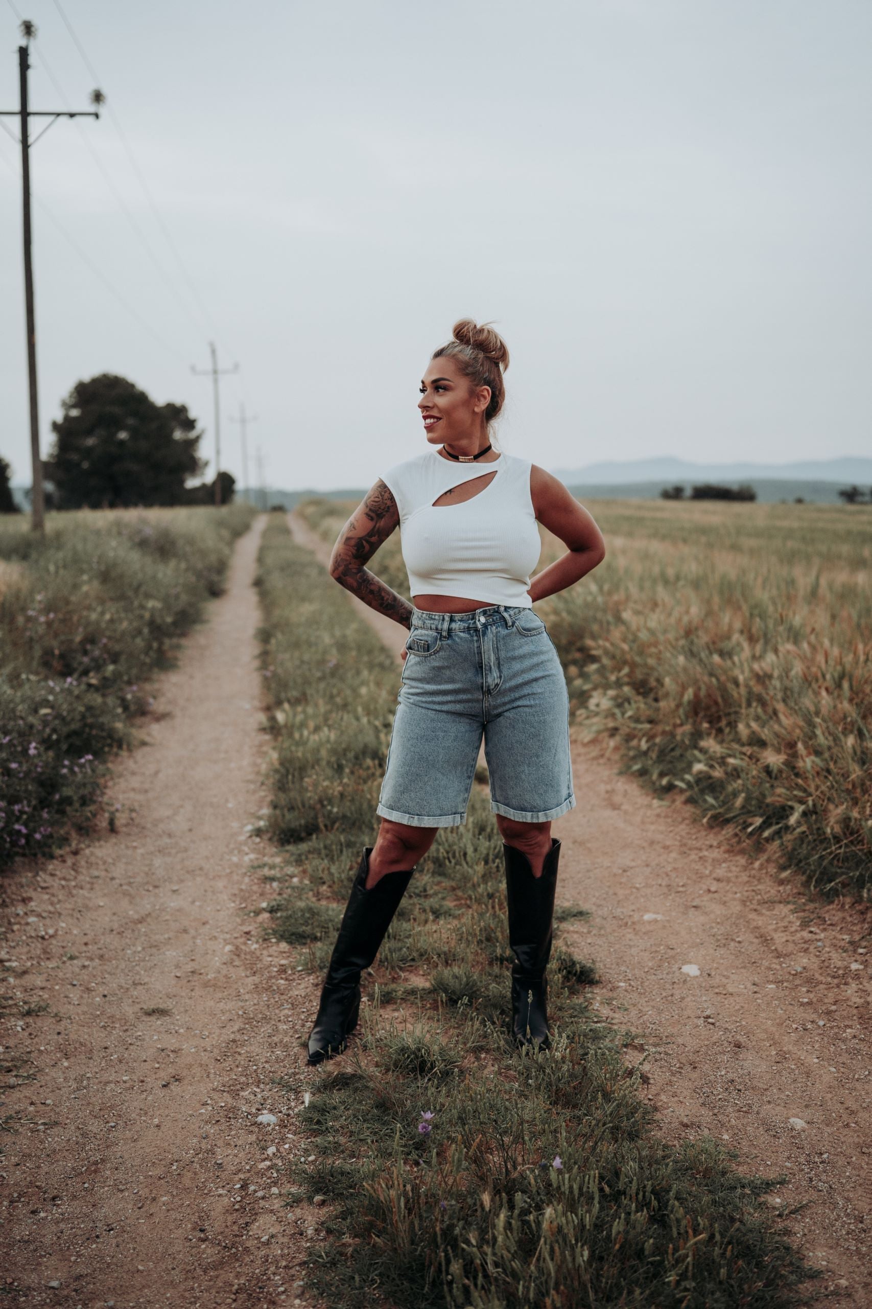 Cataleya-top-abierto-pecho