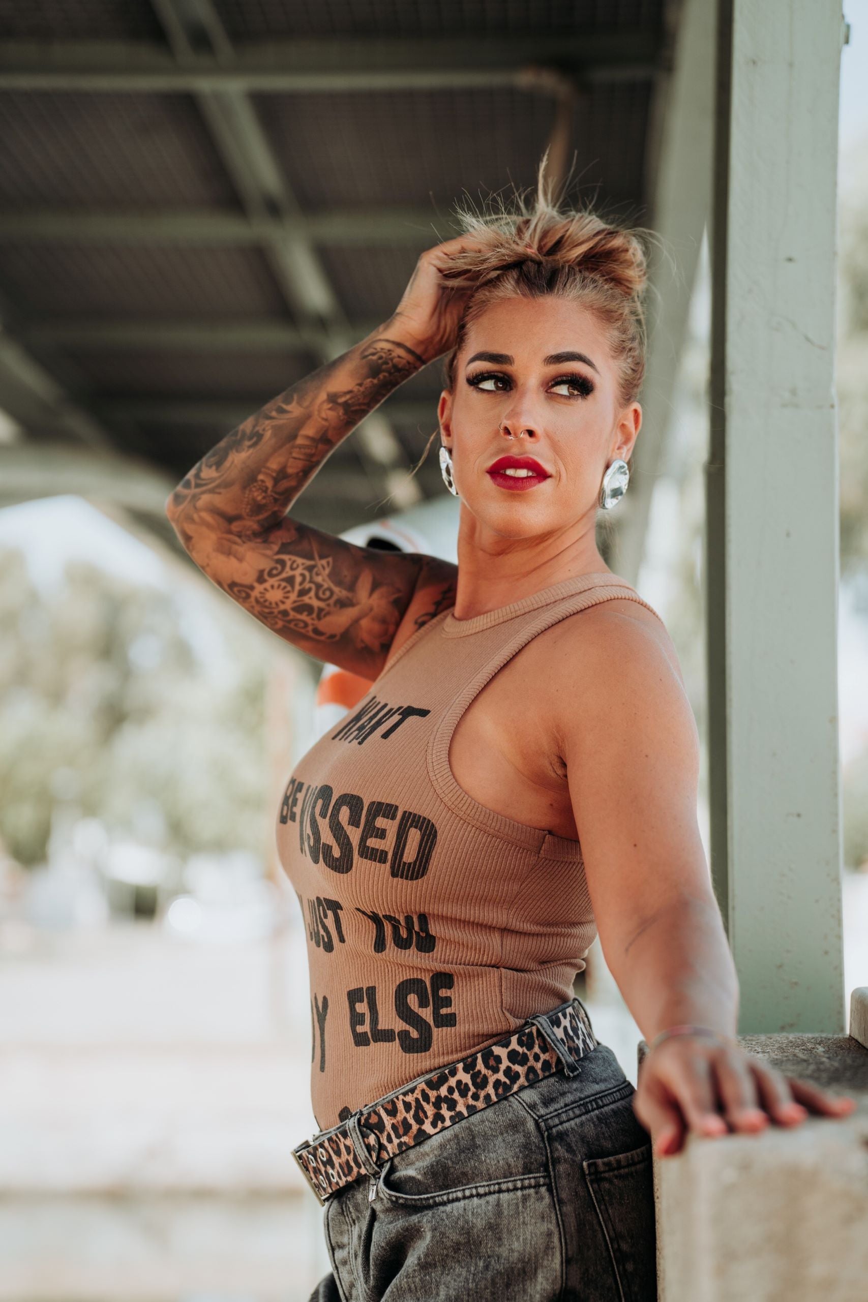 Cataleya-top-basico-marron