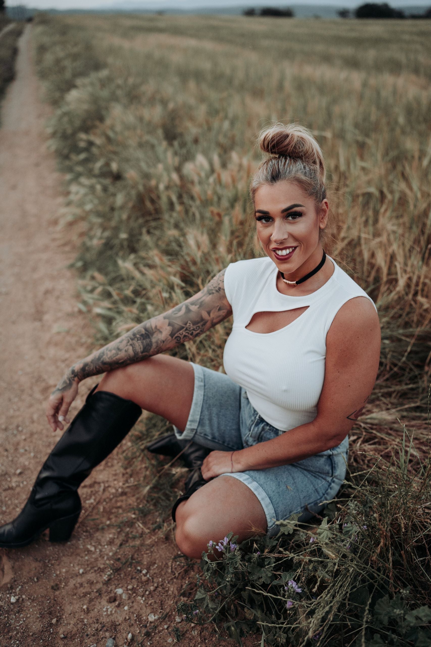 Cataleya-top-blanco-abertura-pecho