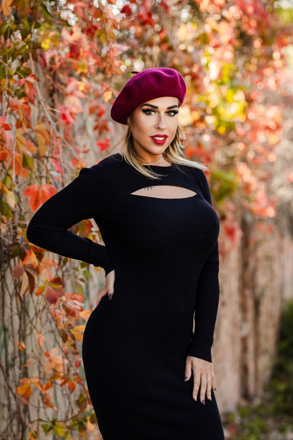 Cataleya-vestido-con-escote-punto