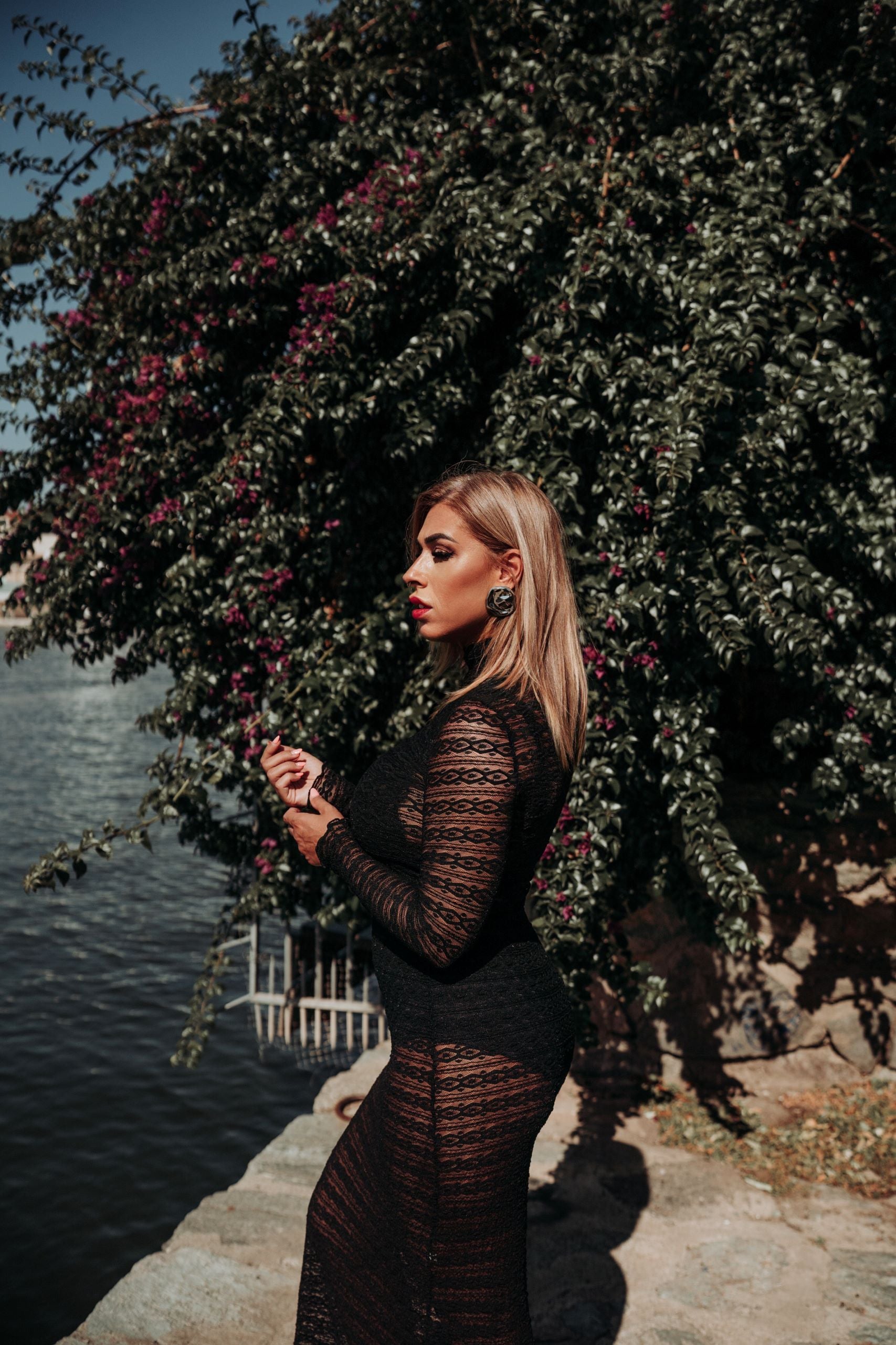 Cataleya-vestido-encaje-con-forro