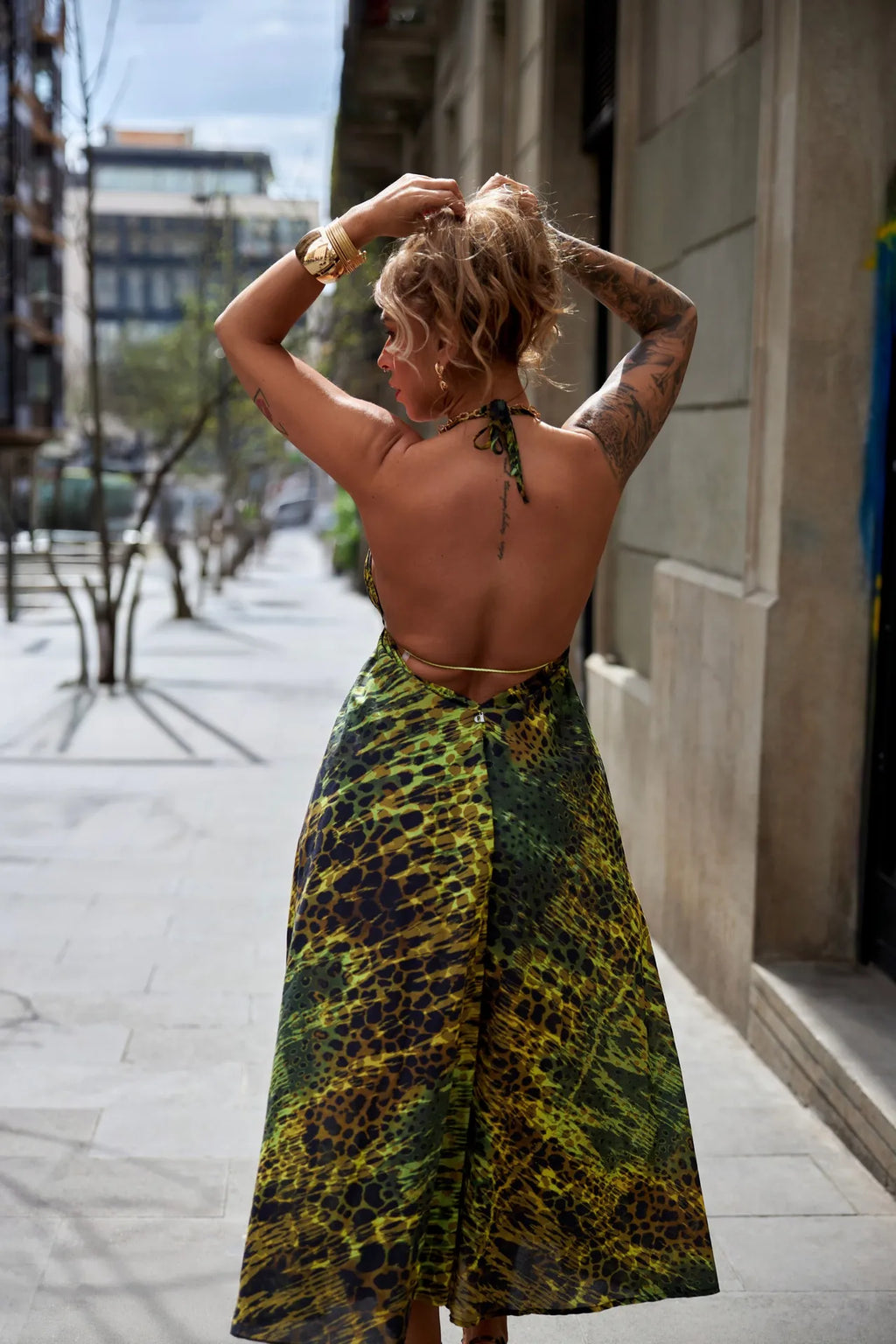 Cataleya-vestido-espalda-abierta_reduida