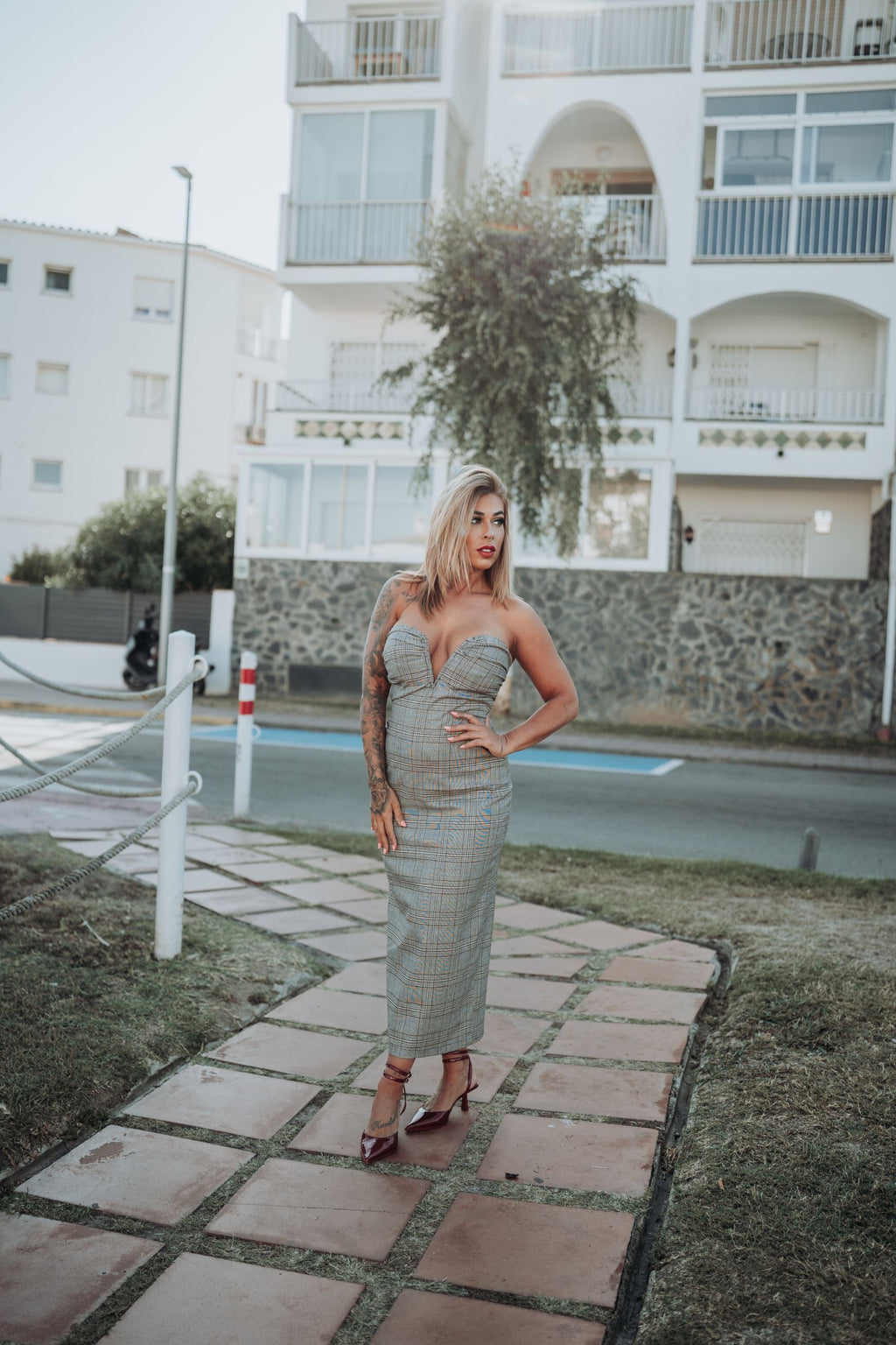 Cataleya-vestido-midi-cuadros
