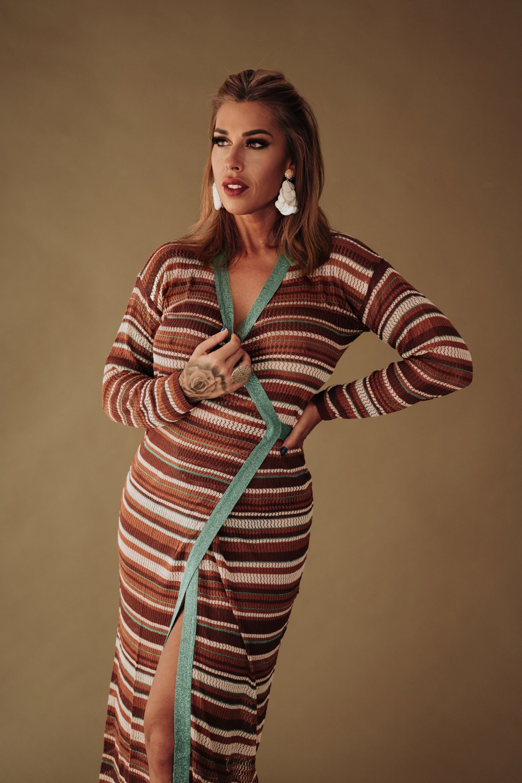 Cataleya-vestido-rayas-marron