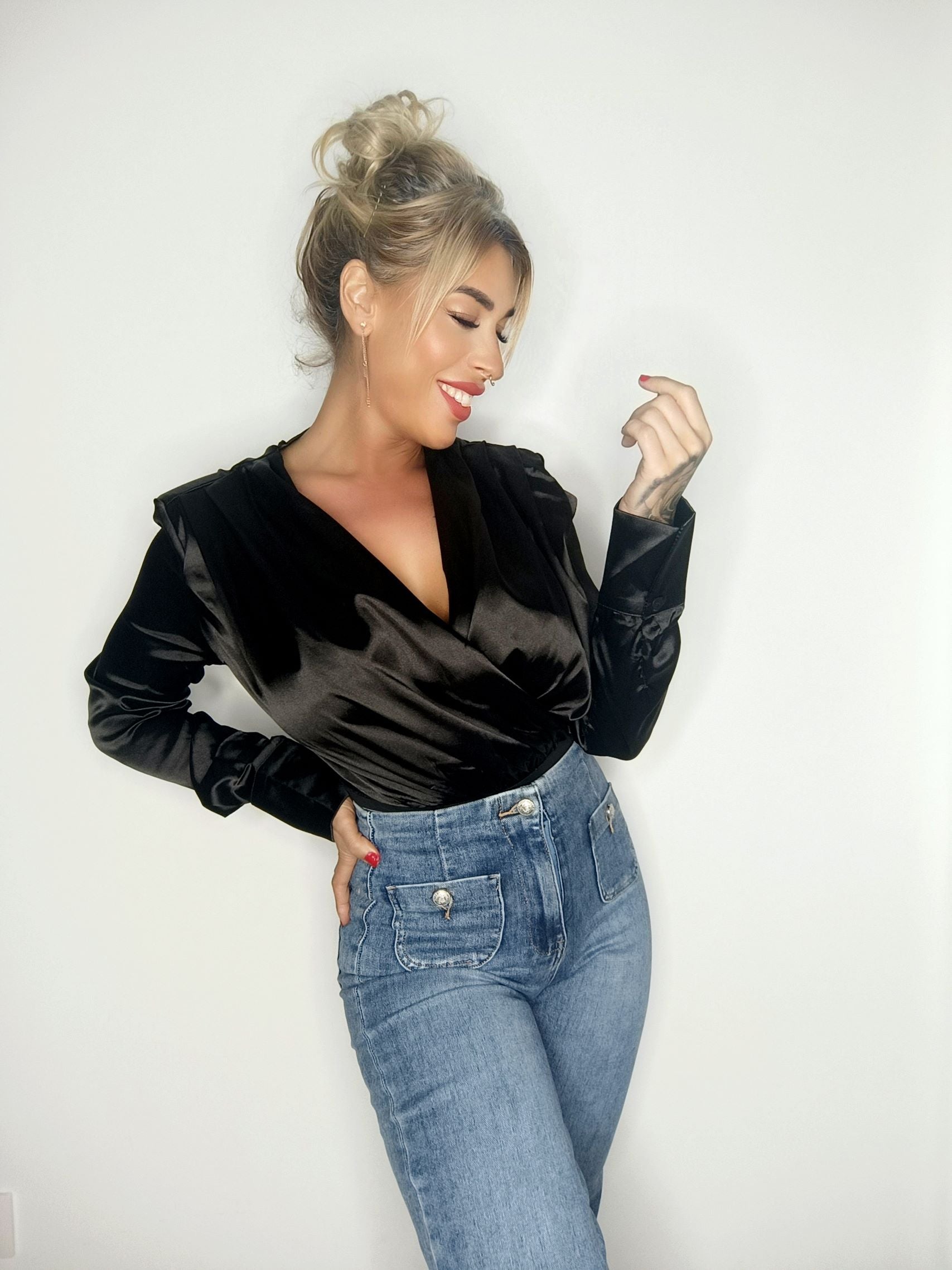 cataleya-body-negro-detalle