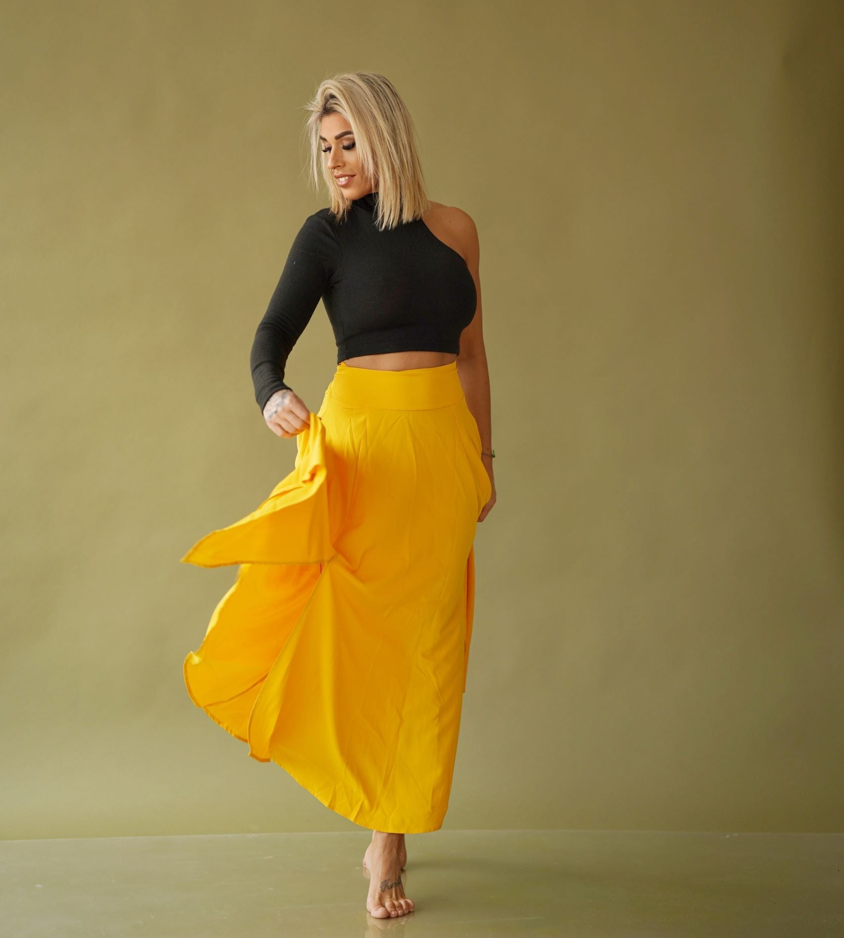 cataleya-falda-amarilla