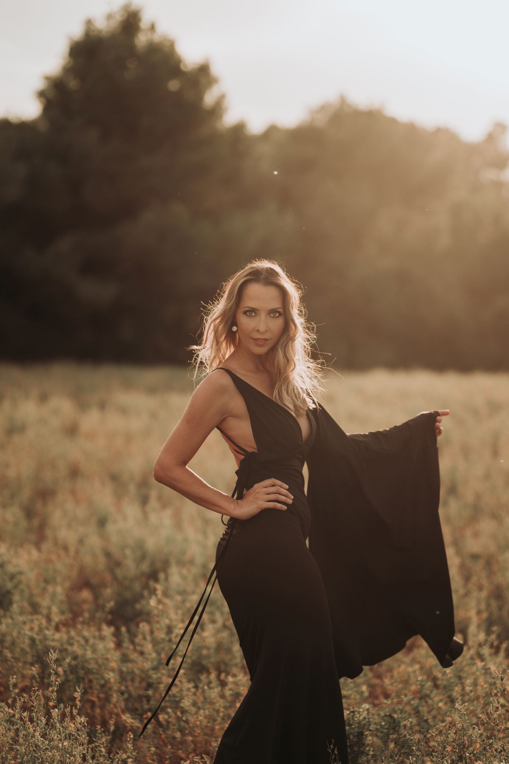 cataleya-mangas-acampanadas-negro