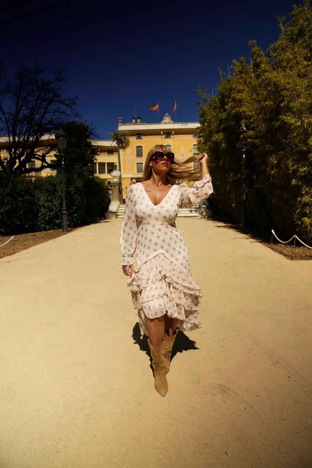 Vestido floral volantes